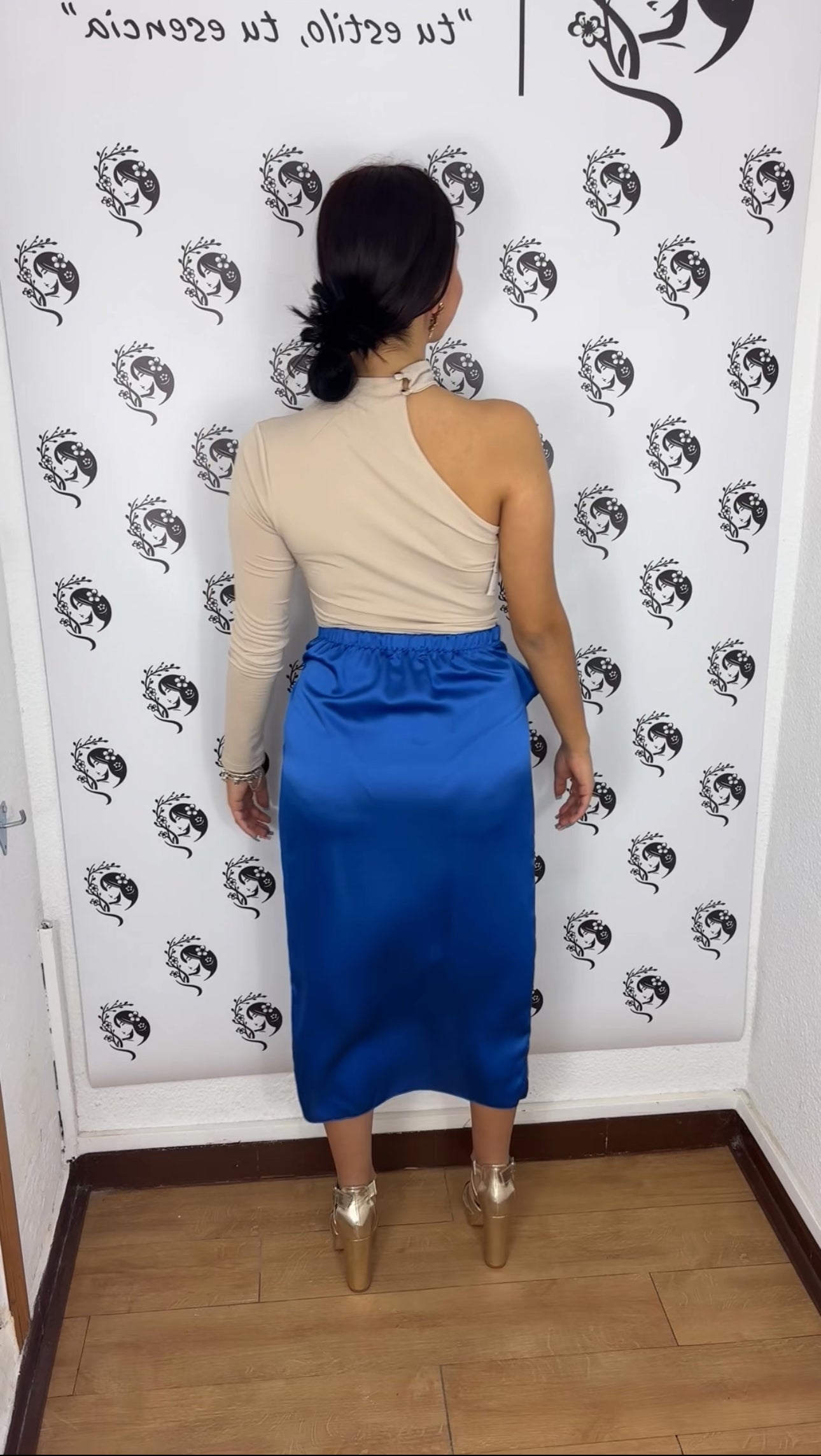 Falda lazo