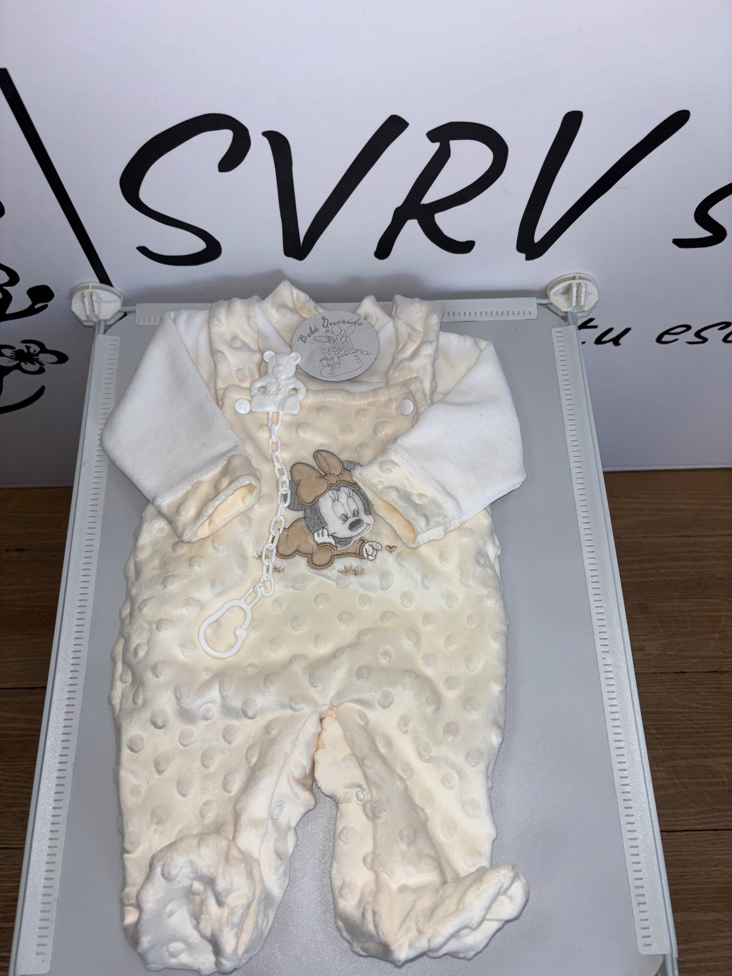 Pijamas enterizos Minnie y Mickey mouse