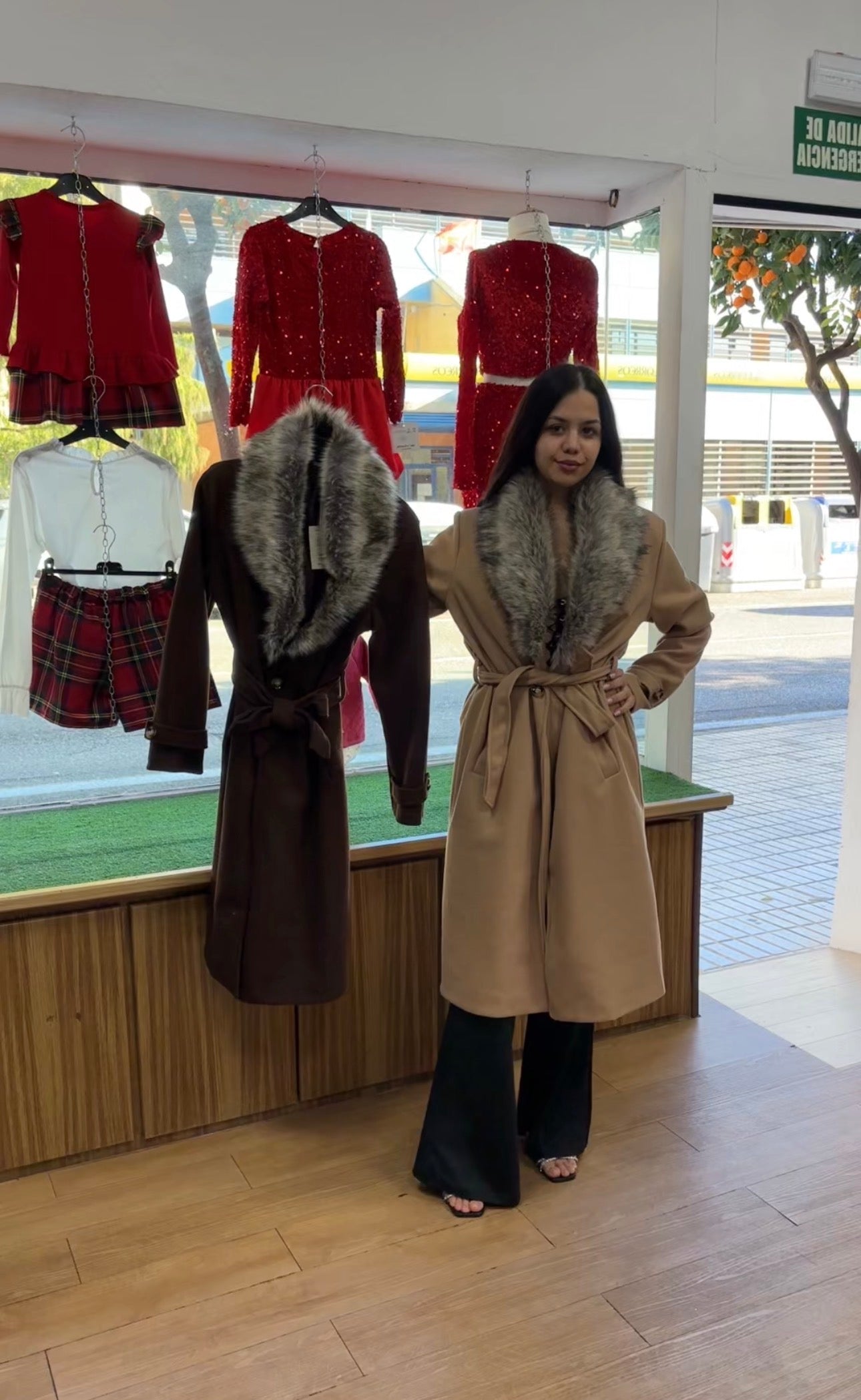 Gabardina de paño pelitos